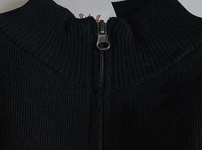 Robe pull à rayures noir et écru