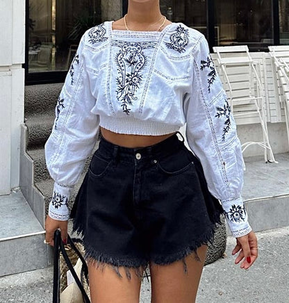 Langärmlige Bohemian-Bluse mit Stickerei